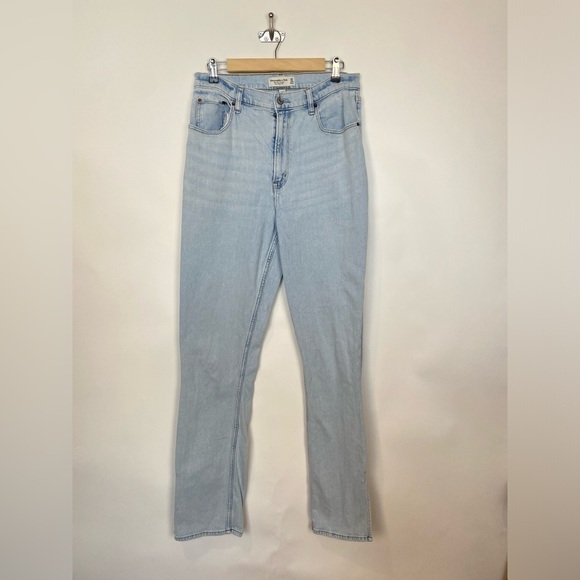 Abercrombie and Fitch Ultra High Rise 90s Slim Straight Split Hem Jeans 30/10XL - Picture 2 of 12